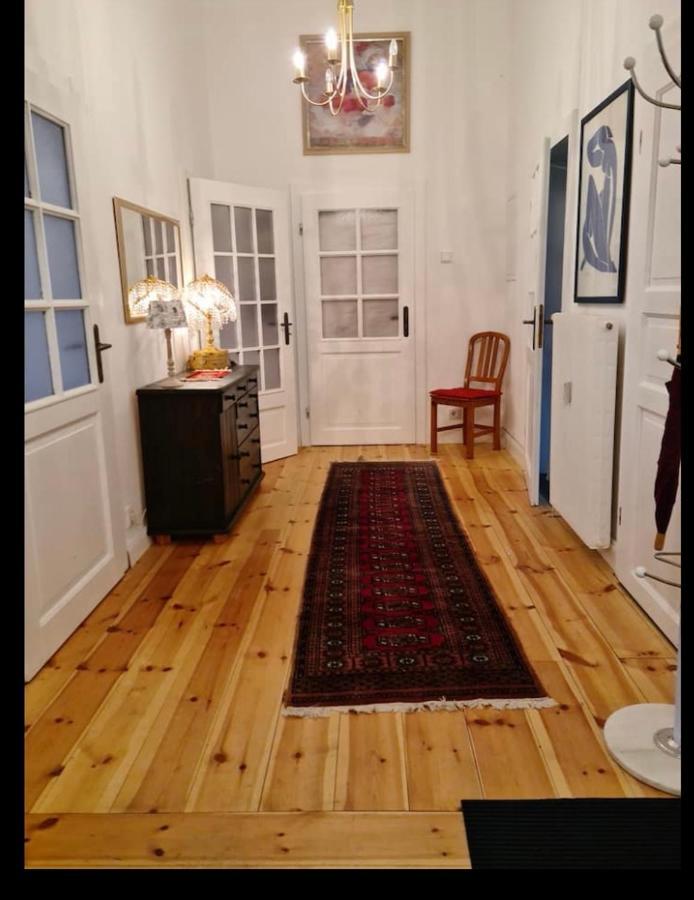 Nana-Eg-80M2 Sanierter Altbau-Parkplatz-Kleiner Garten-Wlan-Netflix-2Zimmer-Kueche-Dusche-Wanne-Waschmaschine Oberhausen  Exterior photo