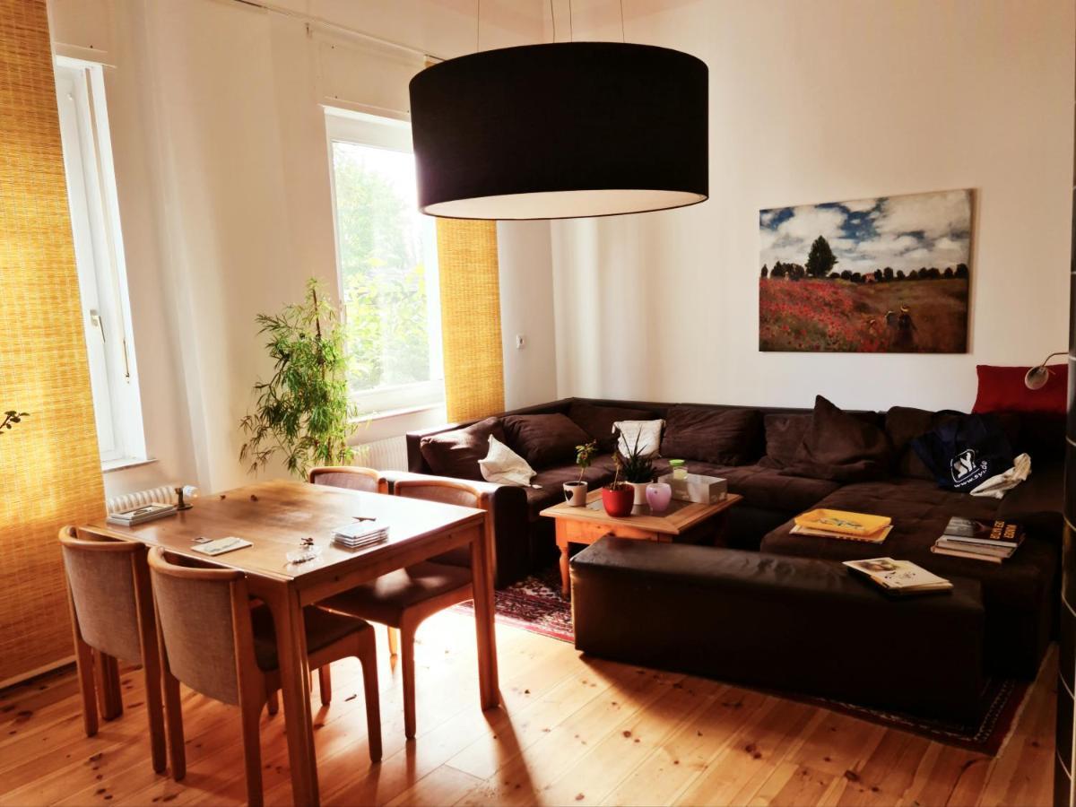 Nana-Eg-80M2 Sanierter Altbau-Parkplatz-Kleiner Garten-Wlan-Netflix-2Zimmer-Kueche-Dusche-Wanne-Waschmaschine Oberhausen  Exterior photo